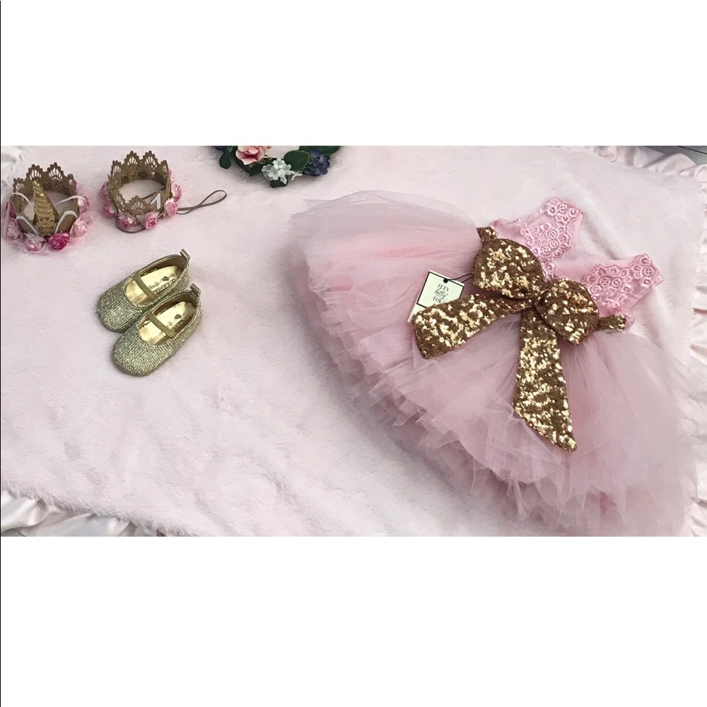 Dress - shoes - headpiece